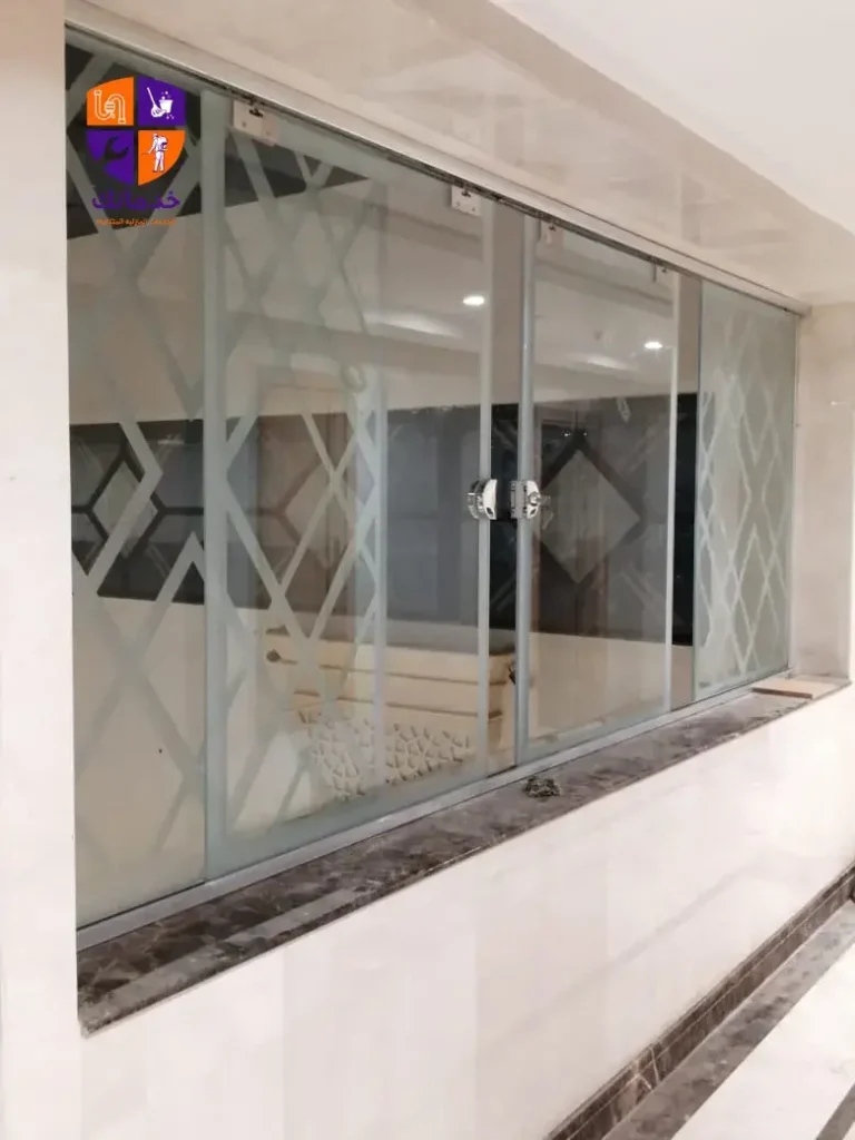 محل زجاج سكريت