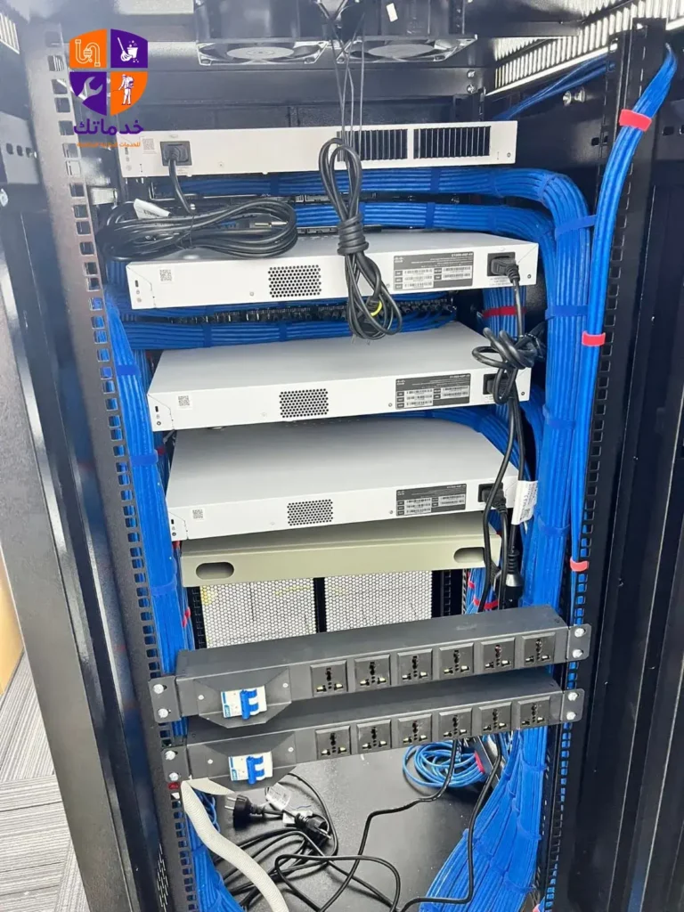 فني شبكات انترنت