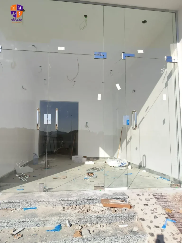 محل زجاج سكريت